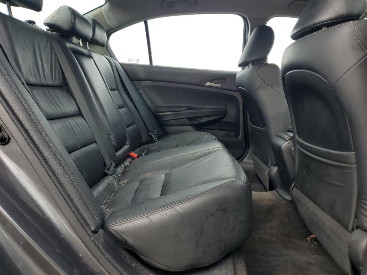 2011 Honda Accord Se VIN: 1HGCP2F67BA045077 Lot: 83795035
