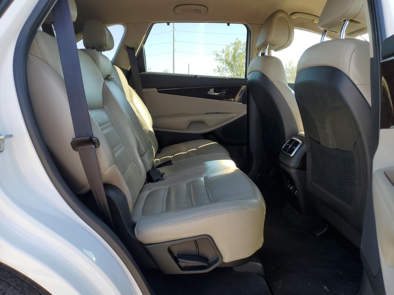 2016 Kia Sorento Ex VIN: 5XYPHDA11GG008165 Lot: 84460035