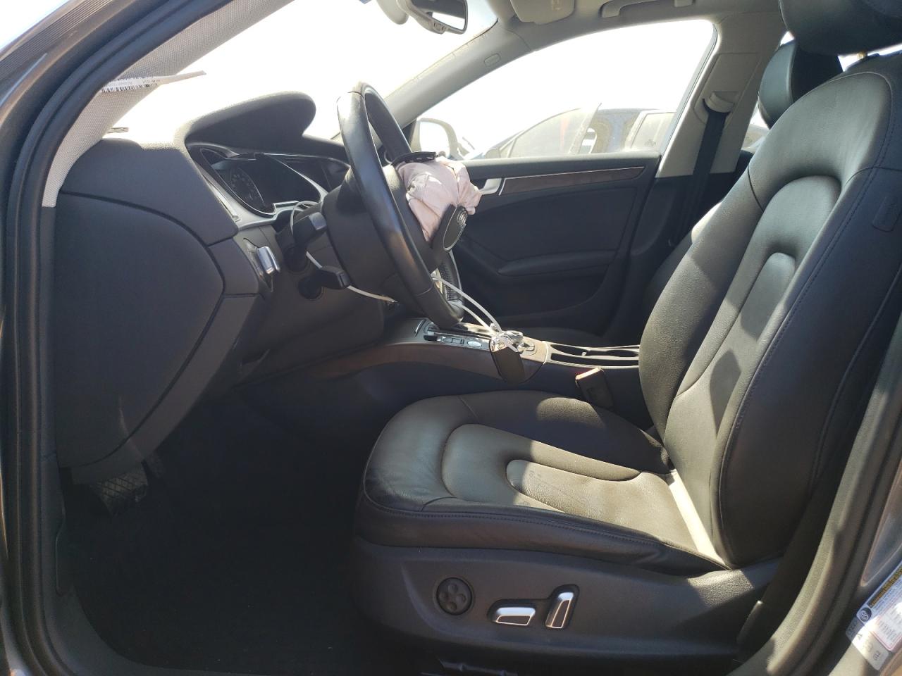 2016 Audi A4 Premium Plus S-Line VIN: WAUFFAFL1GN012376 Lot: 81058535