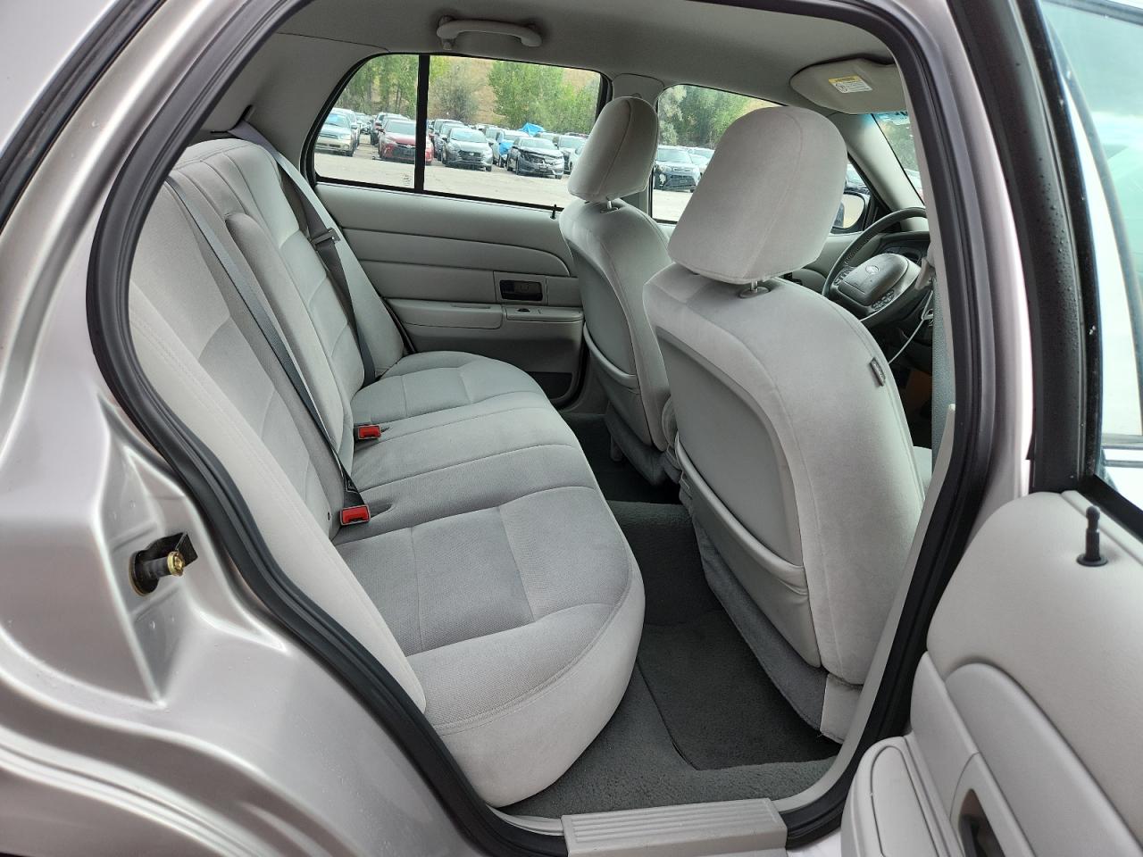 2004 Ford Crown Victoria Lx VIN: 2FAHP74W14X105763 Lot: 80833475