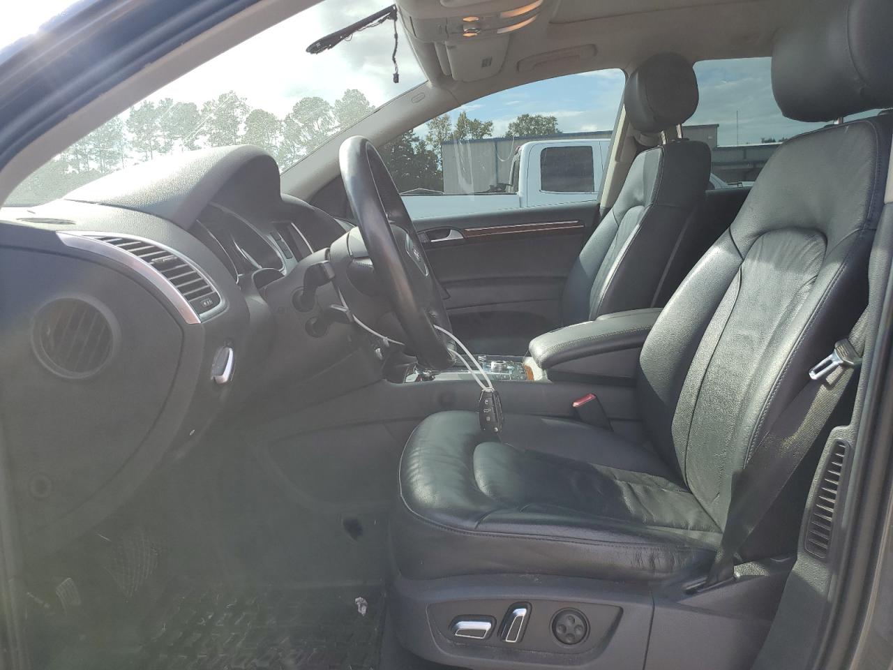 2013 Audi Q7 Premium Plus VIN: WA1LGAFE2DD005873 Lot: 83760725