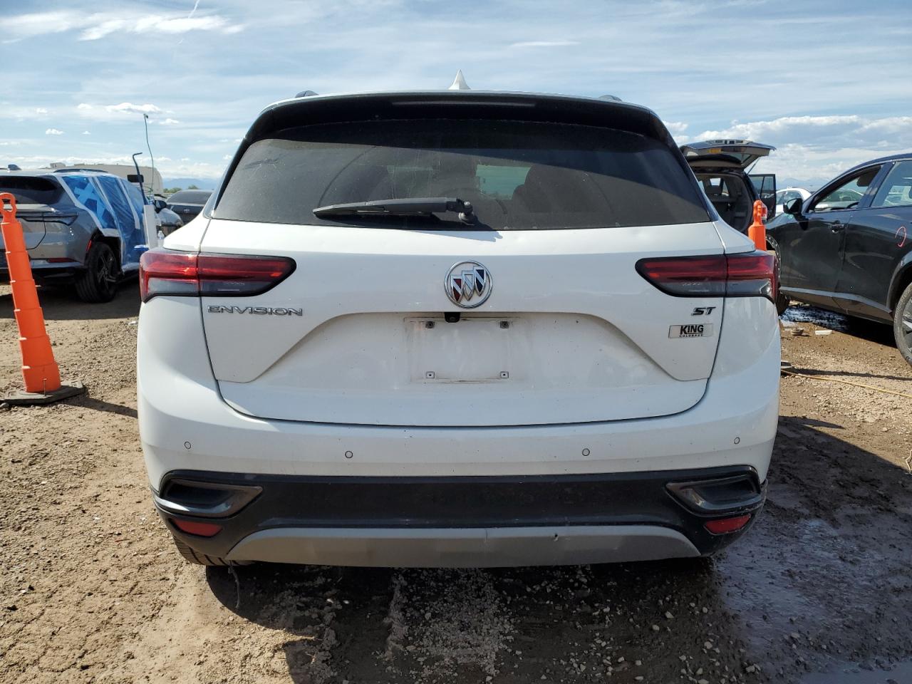 2022 Buick Envision Essence VIN: LRBFZNR48ND062828 Lot: 81131925