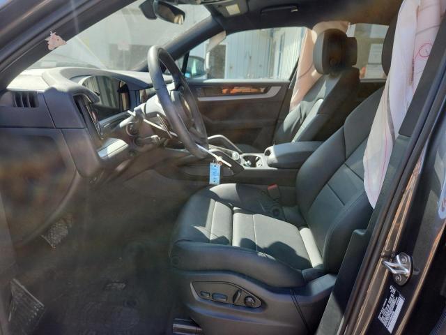  PORSCHE CAYENNE 2025 Серый