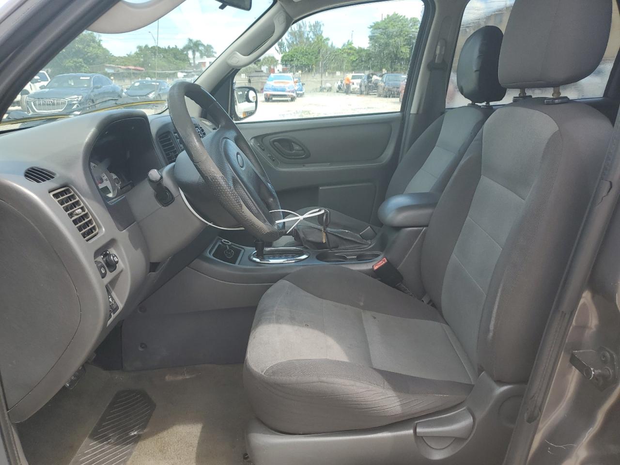 2006 Ford Escape Xls VIN: 1FMYU02Z26KC35818 Lot: 83855495