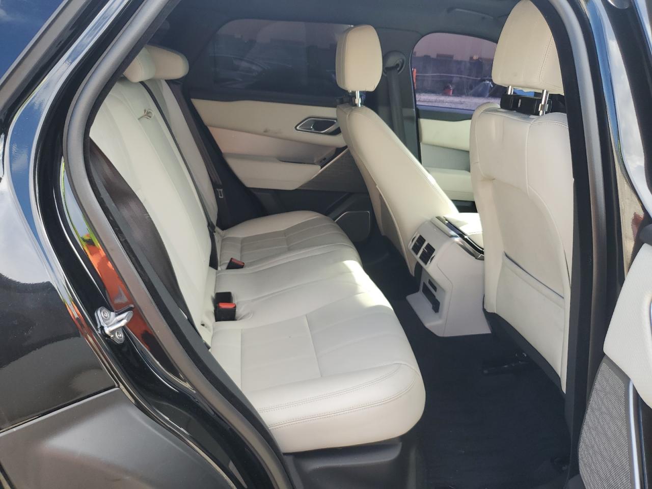 2022 Land Rover Range Rover Velar R-Dynamic S VIN: SALYT2EXXNA340827 Lot: 80801025