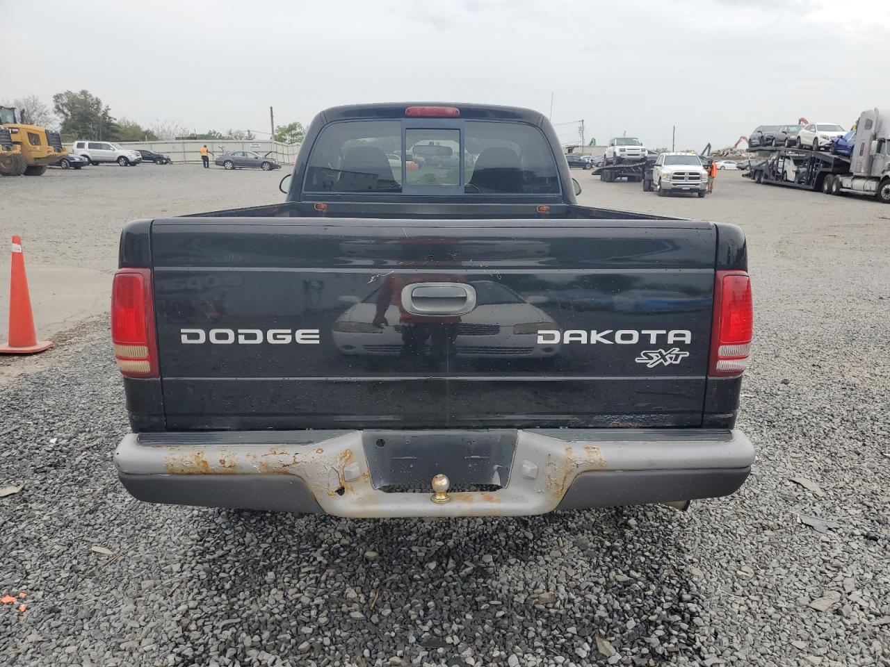 2004 Dodge Dakota Sxt VIN: 1D7GG16K04S588748 Lot: 83847295