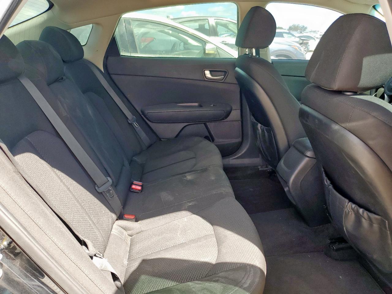 2018 Kia Optima Lx VIN: 5XXGT4L37JG210386 Lot: 81674675