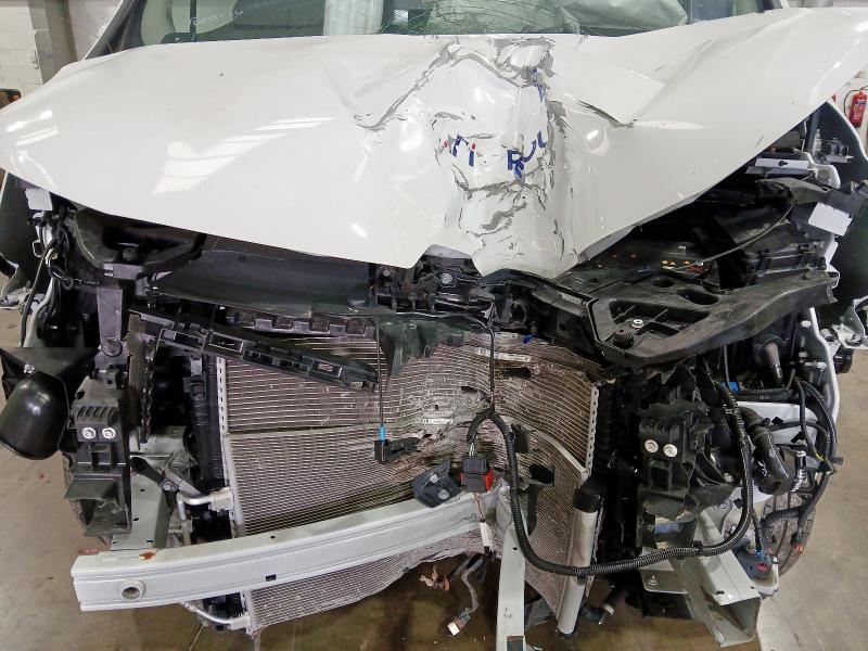 2025 RENAULT TRAFIC ADVANCE