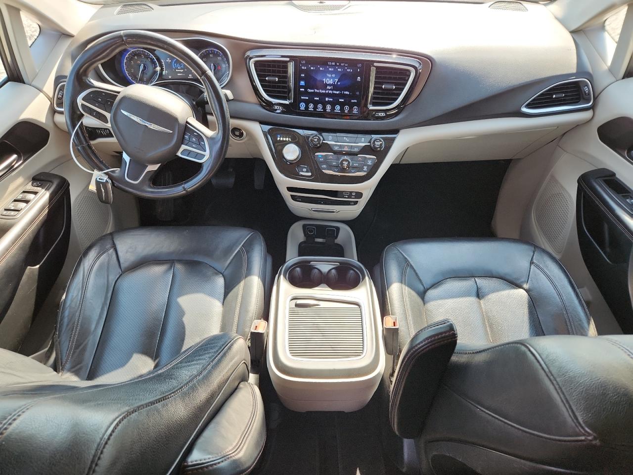 2017 Chrysler Pacifica Touring L Plus VIN: 2C4RC1EG2HR763925 Lot: 71238485