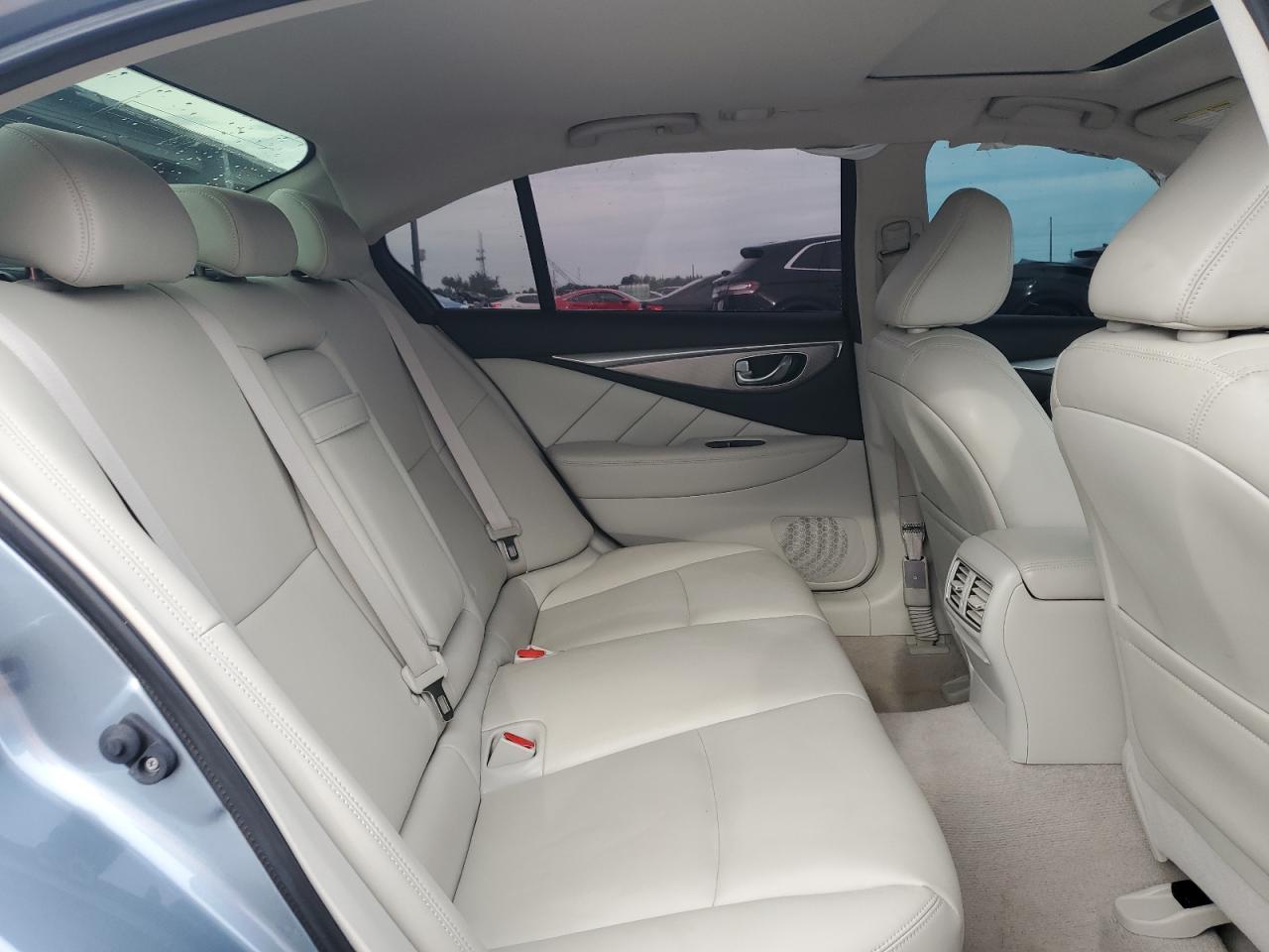 2015 Infiniti Q50 Base VIN: JN1BV7AP4FM338696 Lot: 81340795