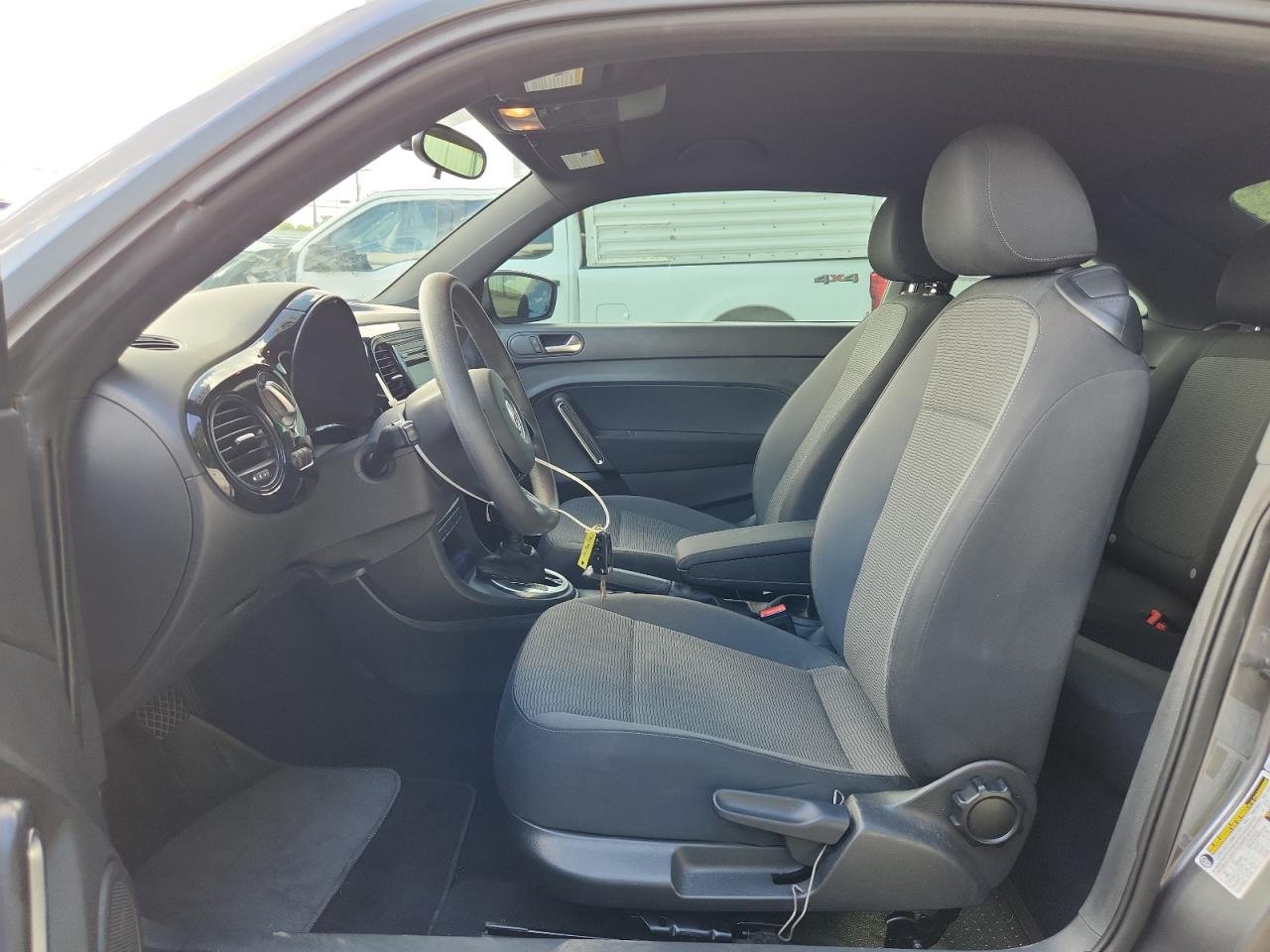 2014 Volkswagen Beetle VIN: 3VWF17AT3EM643212 Lot: 81470135