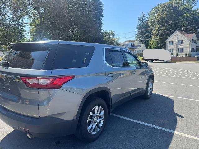  CHEVROLET TRAVERSE 2018 Серый