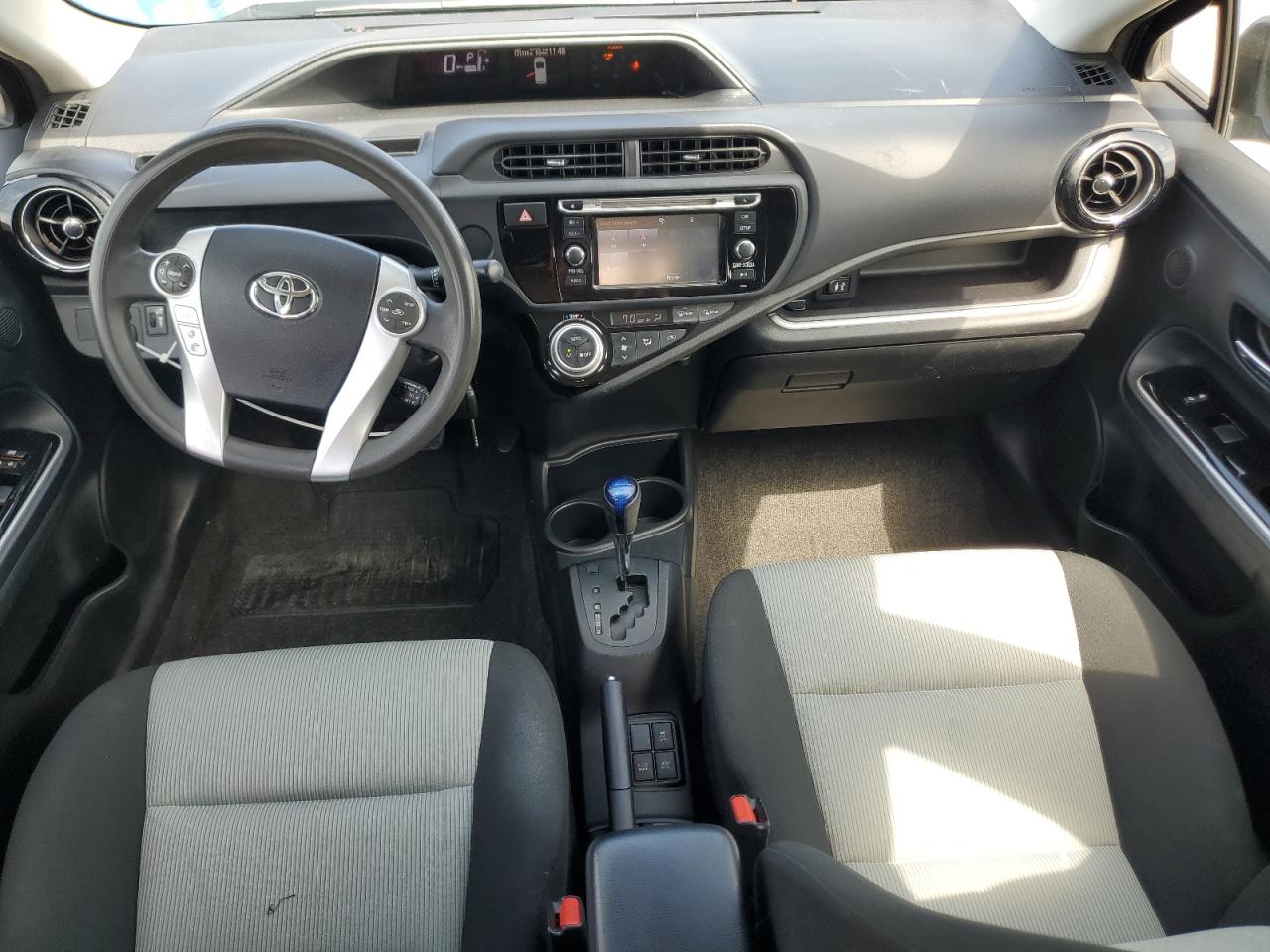 2015 Toyota Prius C VIN: JTDKDTB32F1583373 Lot: 70810565