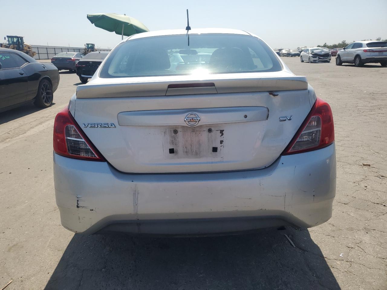 2017 Nissan Versa S VIN: 3N1CN7AP0HL876572 Lot: 80360575