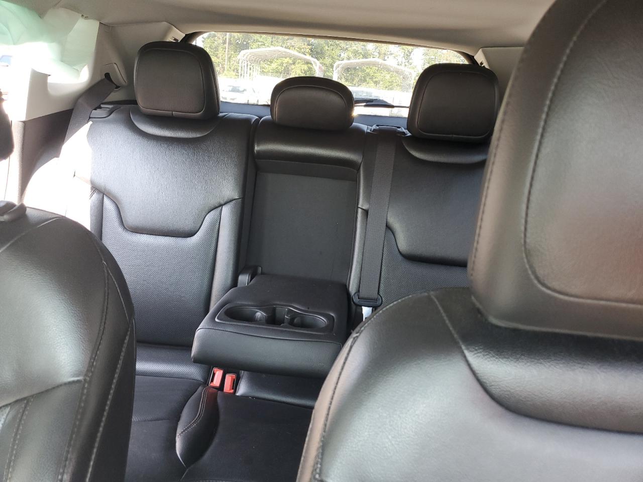 2019 Jeep Compass Limited VIN: 3C4NJDCB1KT596619 Lot: 81231475