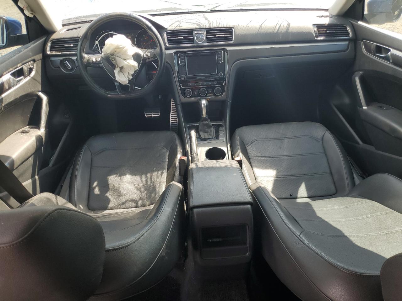 2017 Volkswagen Passat R-Line VIN: 1VWDT7A30HC013235 Lot: 71631545