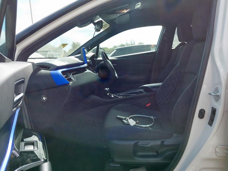 2020 TOYOTA C-HR DYNAMIC