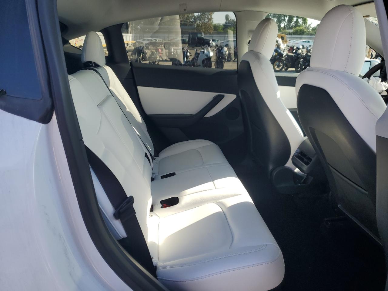 2021 Tesla Model Y VIN: 5YJYGDEEXMF276123 Lot: 84660505