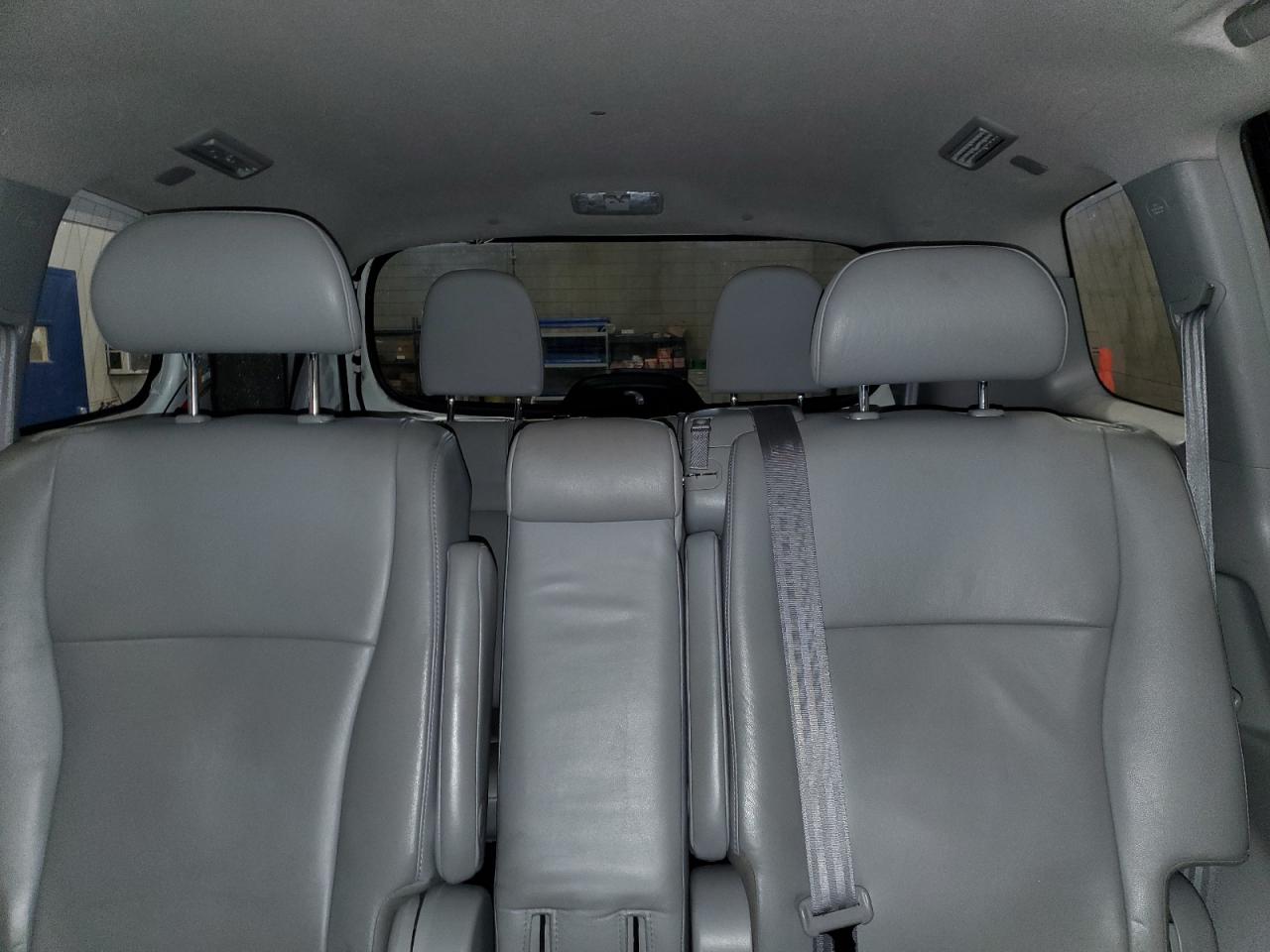 2011 Toyota Highlander Base VIN: 5TDBK3EH0BS065353 Lot: 71618825