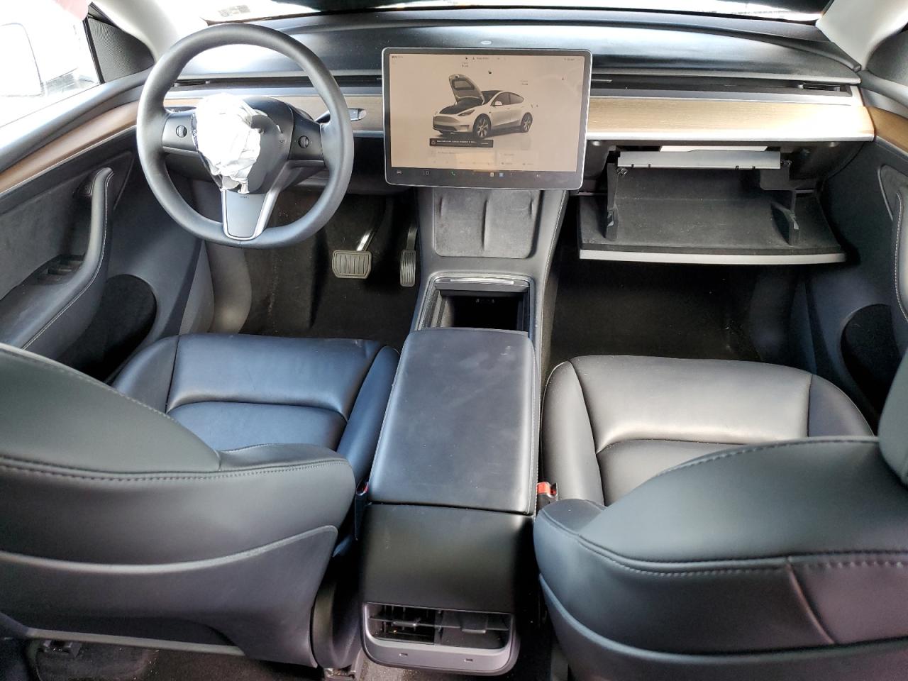 2023 Tesla Model Y VIN: 7SAYGDEE2PF683618 Lot: 84240115