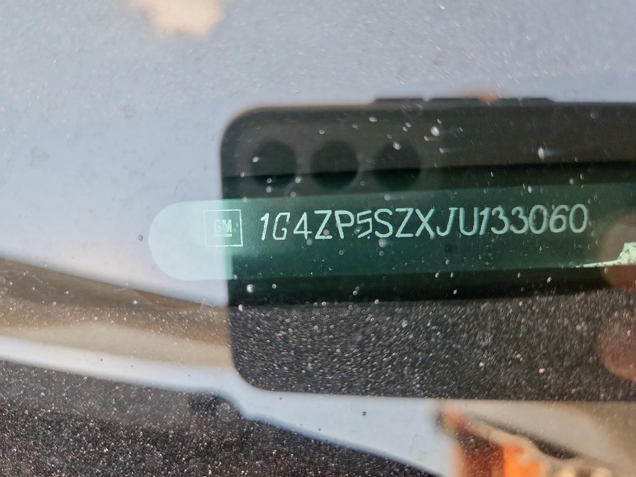 2018 Buick Lacrosse Essence VIN: 1G4ZP5SZXJU133060 Lot: 81630885