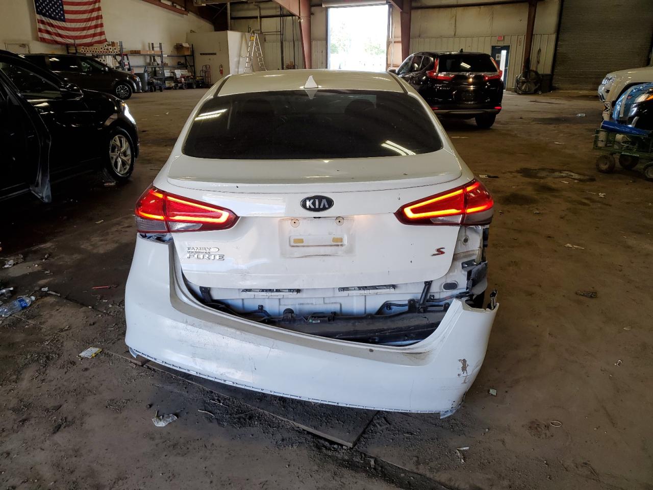 2017 Kia Forte Lx VIN: 3KPFL4A70HE027805 Lot: 71703125