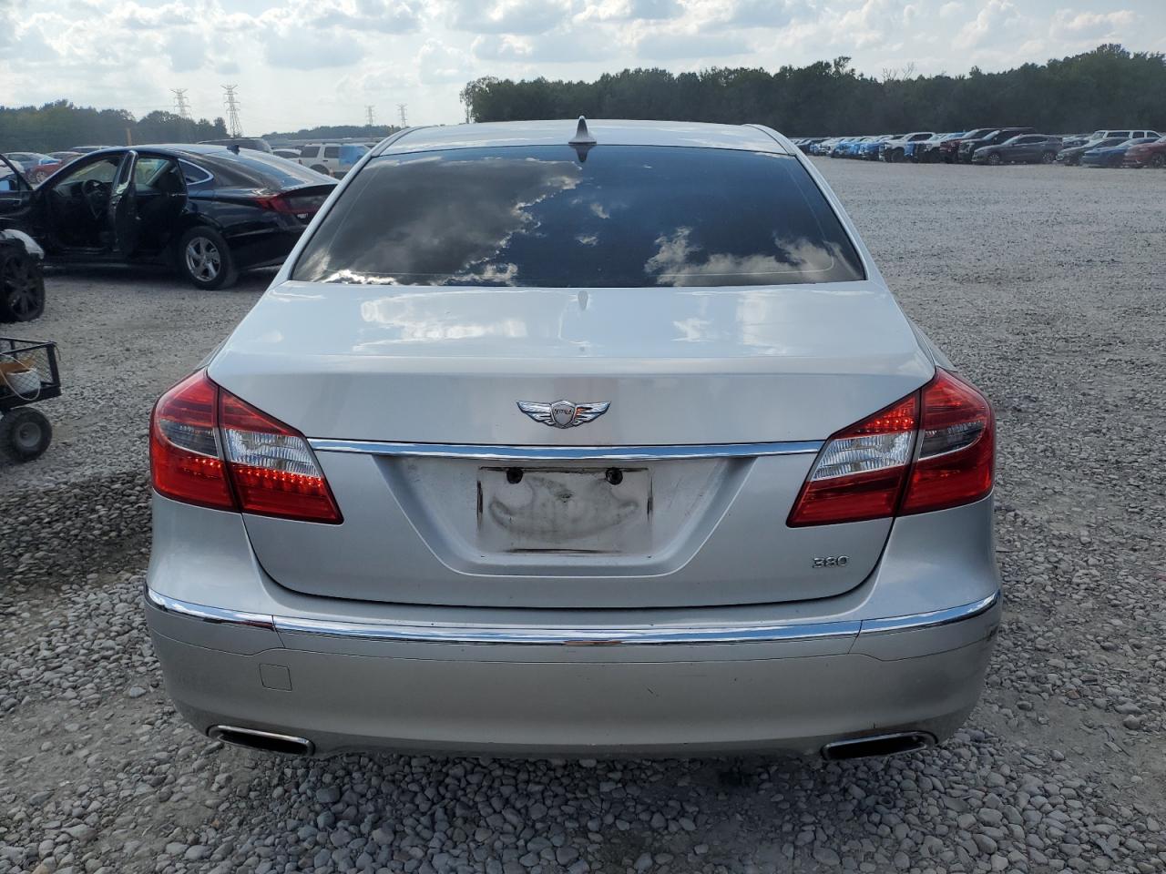 2013 Hyundai Genesis 3.8L VIN: KMHGC4DD3DU228496 Lot: 80016205