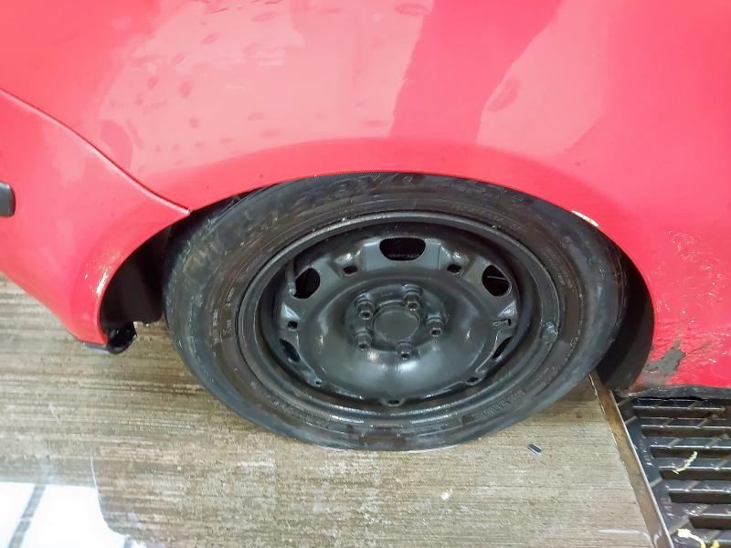 2004 VOLKSWAGEN POLO E 