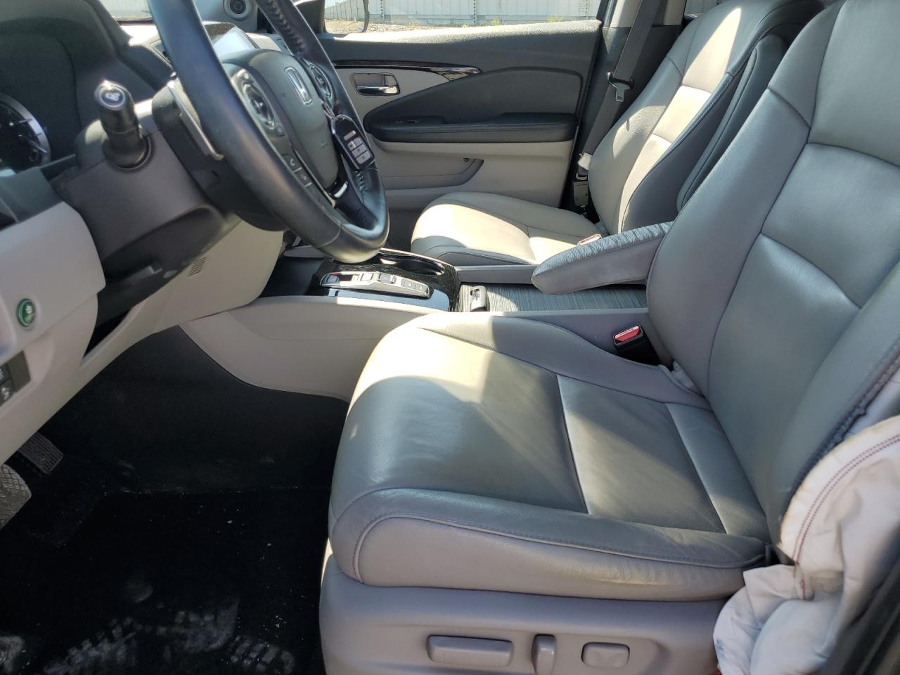 2016 Honda Pilot Touring VIN: 5FNYF6H95GB115681 Lot: 84258025