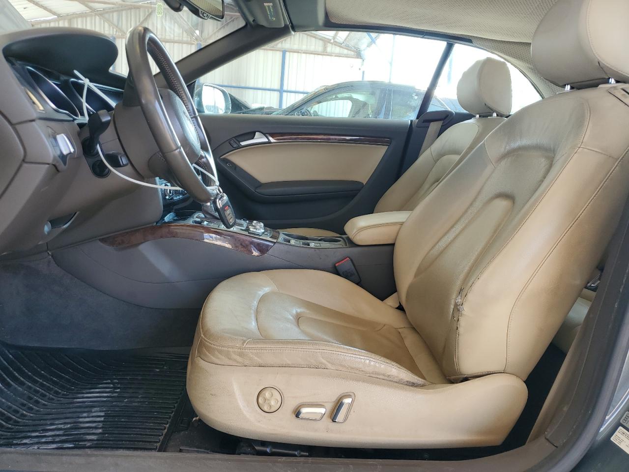 2013 Audi A5 Premium Plus VIN: WAULFAFH8DN000686 Lot: 81092745