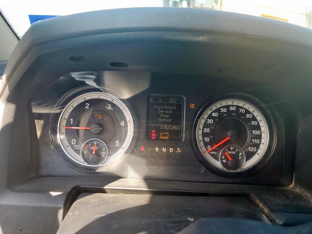 2014 Ram 2500 St VIN: 3C6UR5HL0EG303292 Lot: 82118785