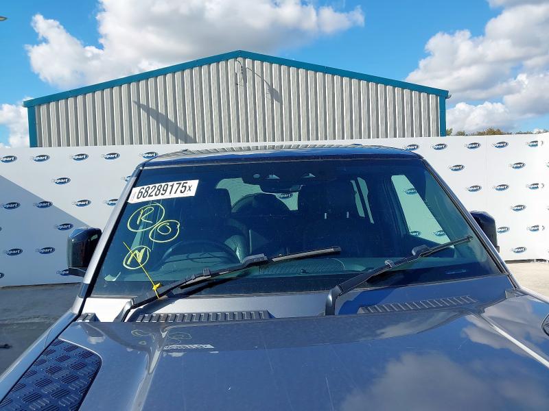 2022 LAND ROVER DEFENDER 3.0 D300 X-DYNAMIC SE 110 5DR AUTO