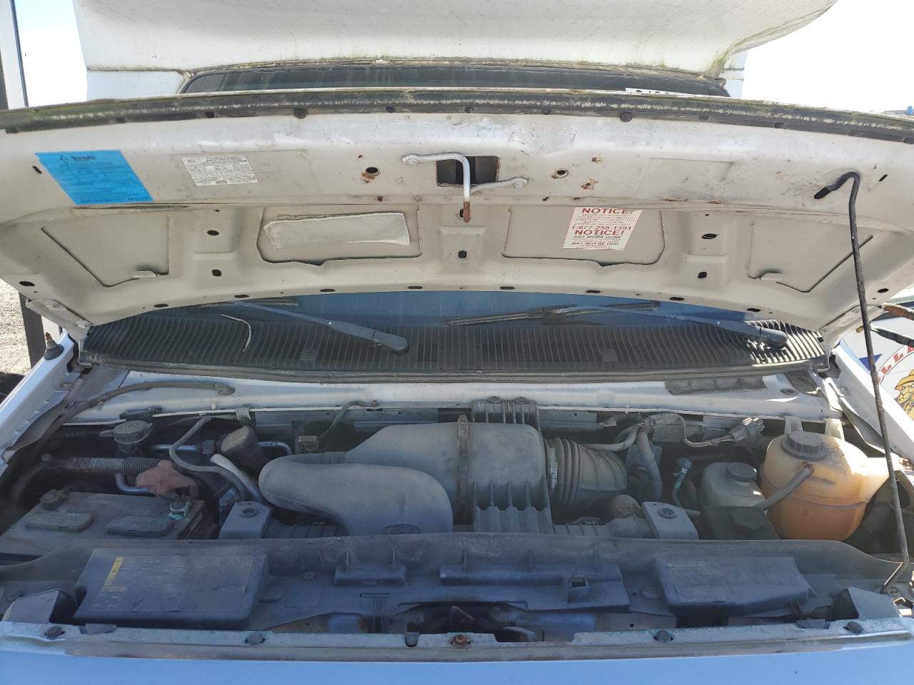 2009 Ford Econoline E450 Super Duty Cutaway Van VIN: 1FDFE45S99DA73530 Lot: 83850905