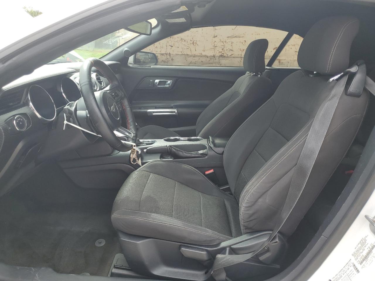 2015 Ford Mustang VIN: 1FATP8EM5F5335792 Lot: 81310005