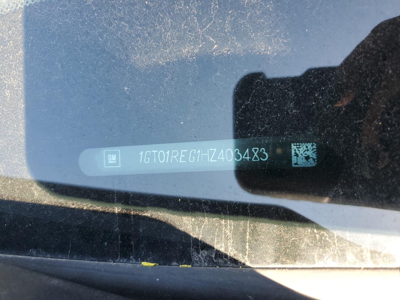 2017 GMC Sierra C2500 Heavy Duty VIN: 1GT01REG1HZ403483 Lot: 81325825