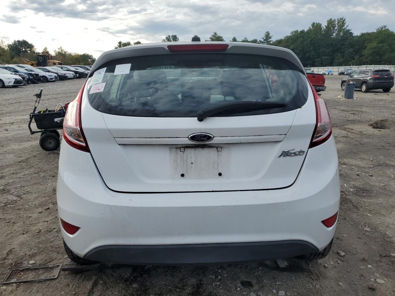 2015 Ford Fiesta S VIN: 3FADP4TJ7FM179738 Lot: 84215285