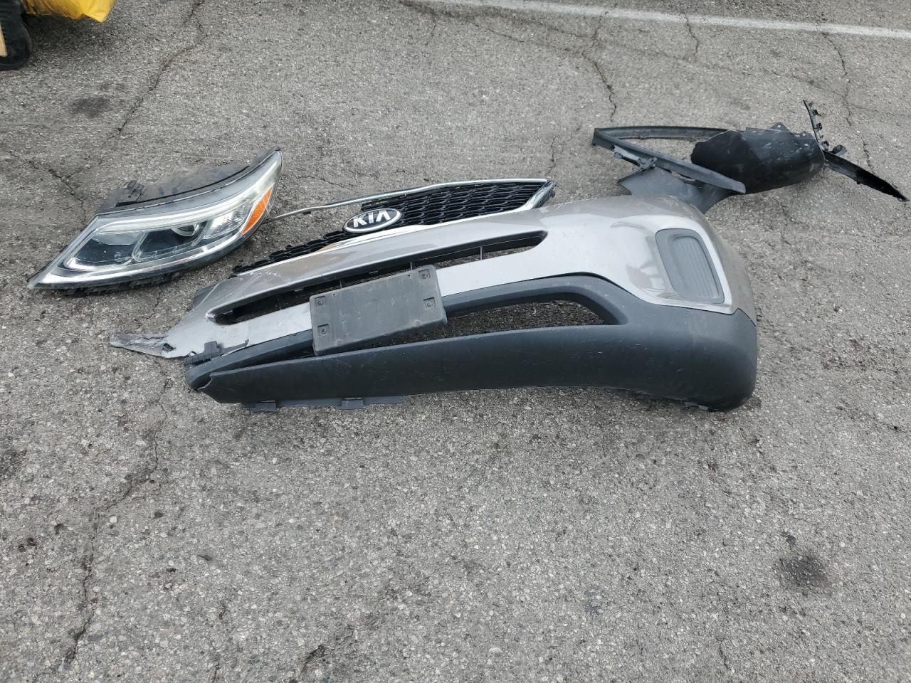 2015 Kia Sorento Lx VIN: 5XYKT3A66FG556210 Lot: 81784065