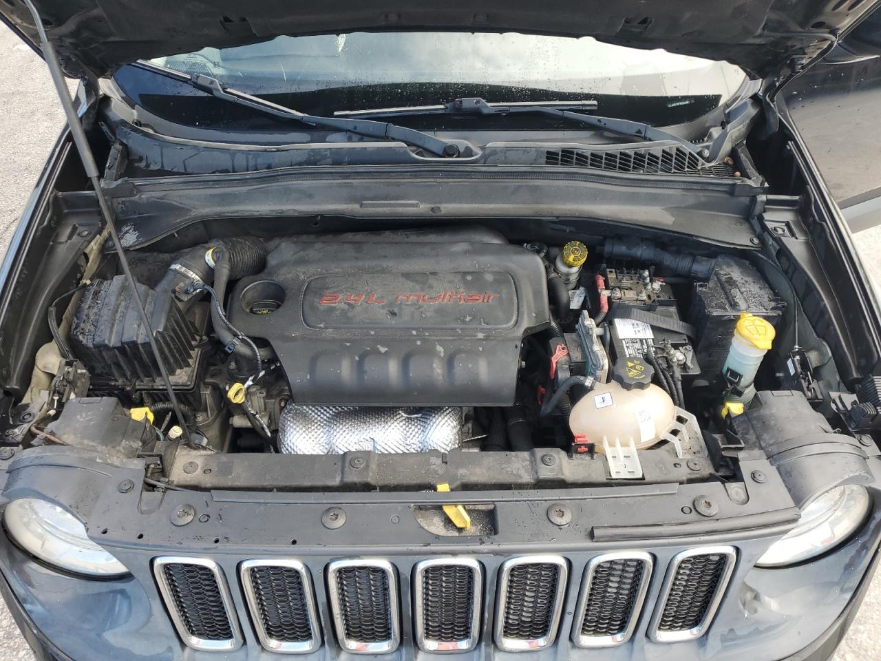 2015 Jeep Renegade Latitude VIN: ZACCJABT5FPB33492 Lot: 82049595