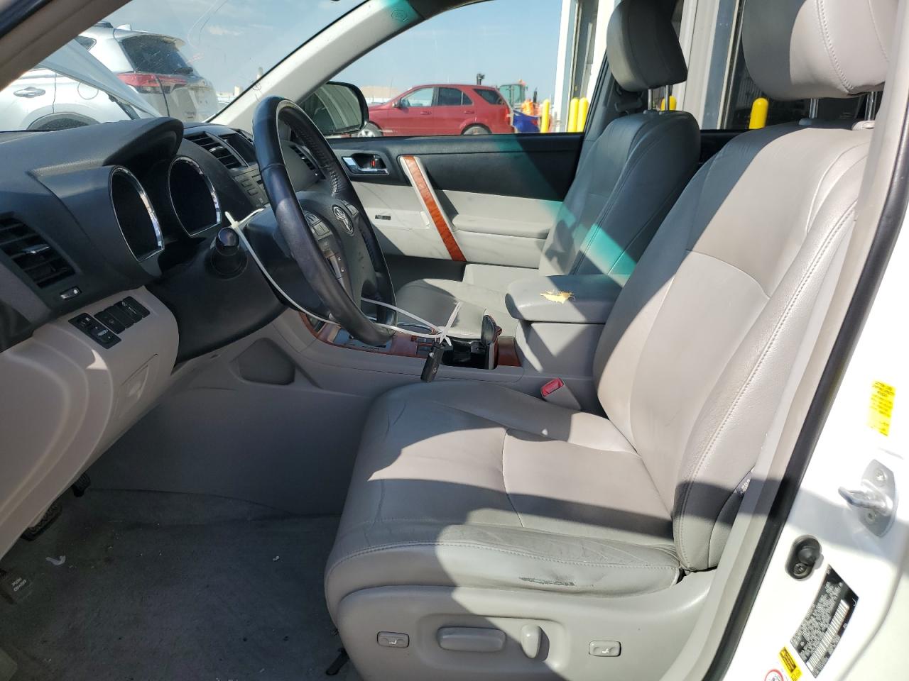 2010 Toyota Highlander Limited VIN: JTEYK3EH0A2100288 Lot: 81288075