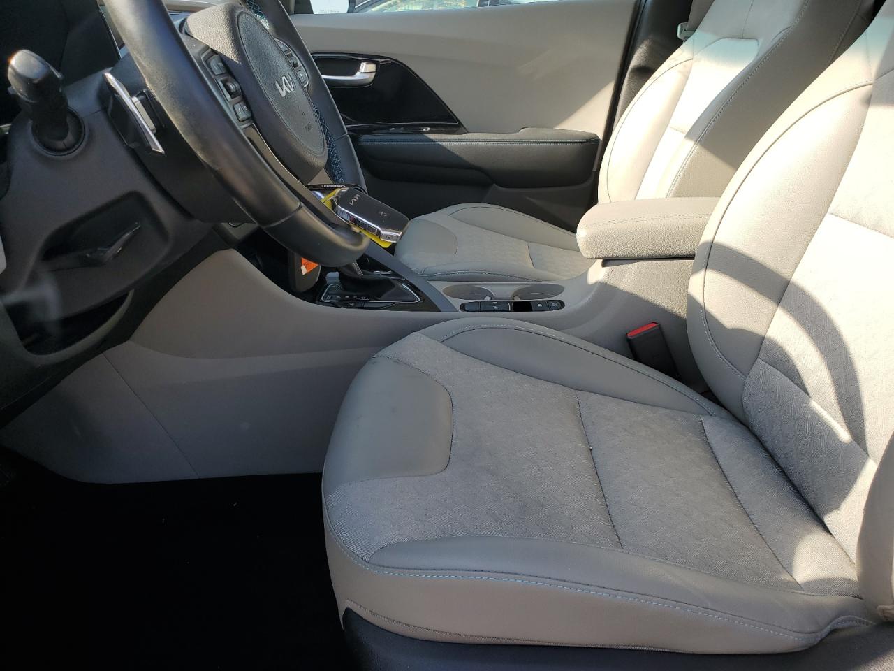 2022 Kia Niro Ex VIN: KNDCD3LD2N5546908 Lot: 81899085