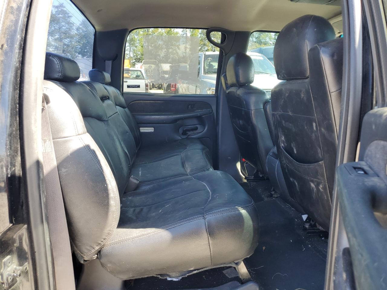 2001 Chevrolet Silverado C2500 Heavy Duty VIN: 1GCHC23G31F147958 Lot: 81145205