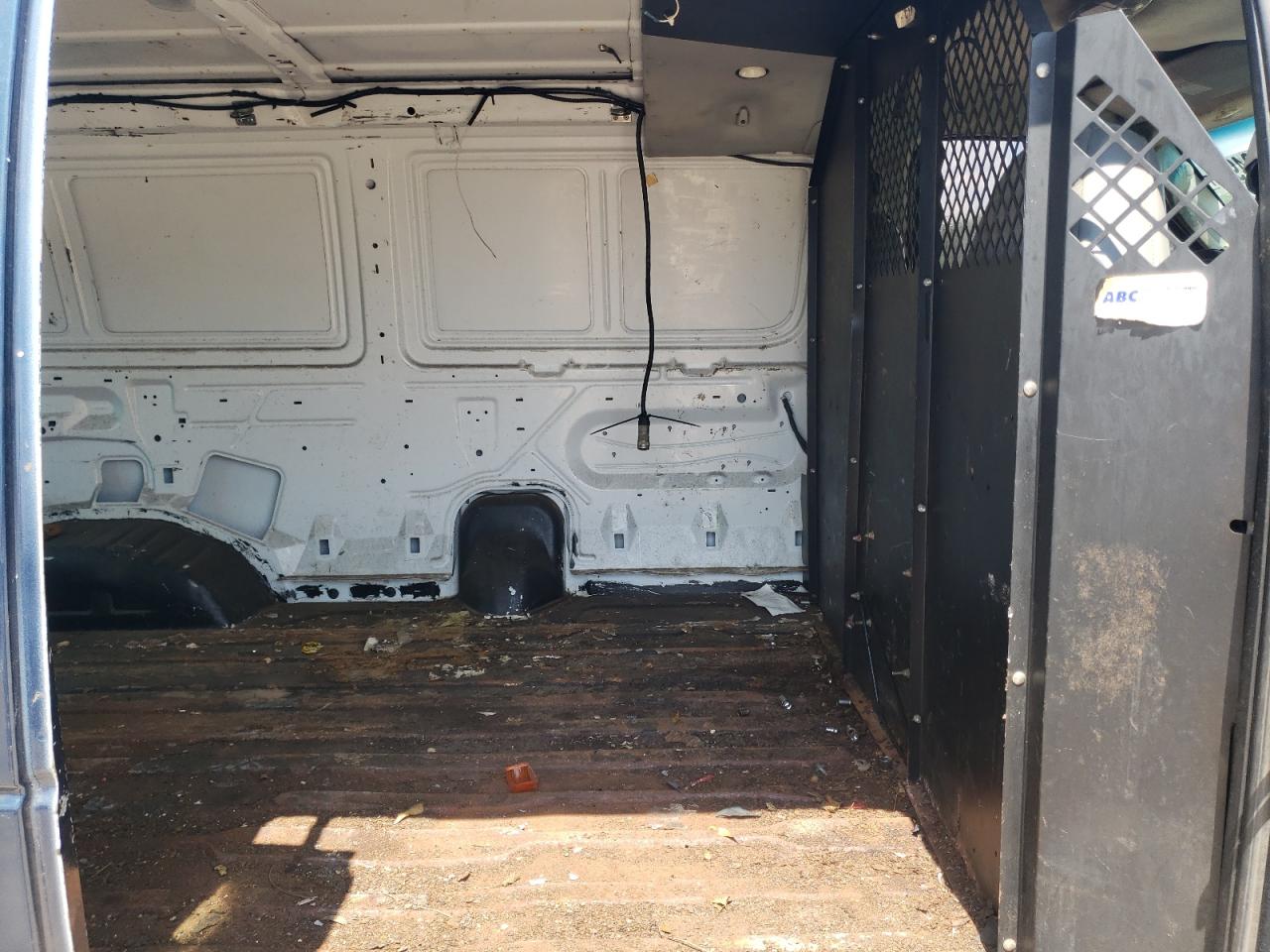 2005 Ford Econoline E250 Van VIN: 1FTNE24W25HA42082 Lot: 71024955