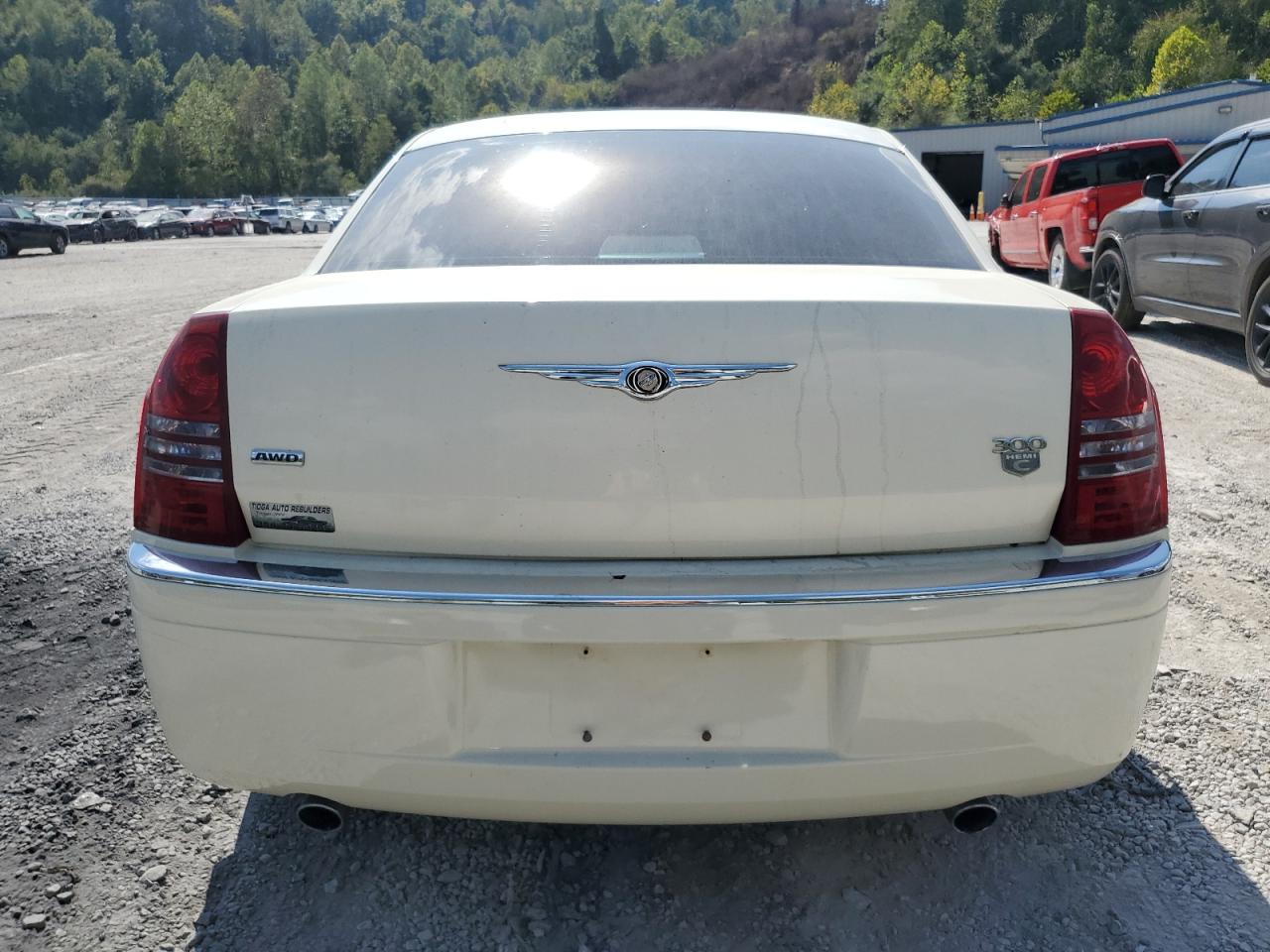 2005 Chrysler 300C VIN: 2C3JK63HX5H647421 Lot: 81134595