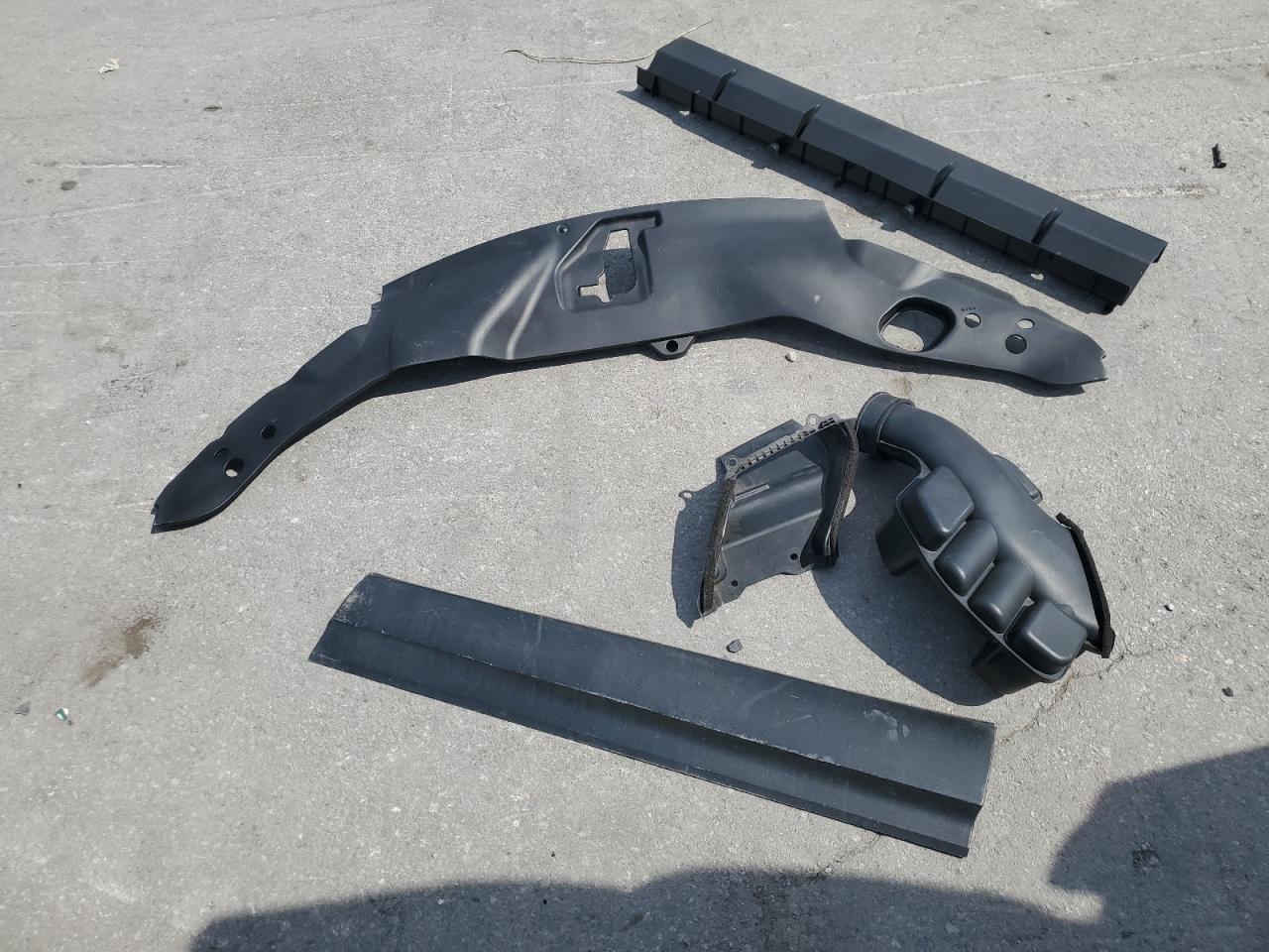 2017 Honda Pilot Touring VIN: 5FNYF6H91HB064701 Lot: 81267865