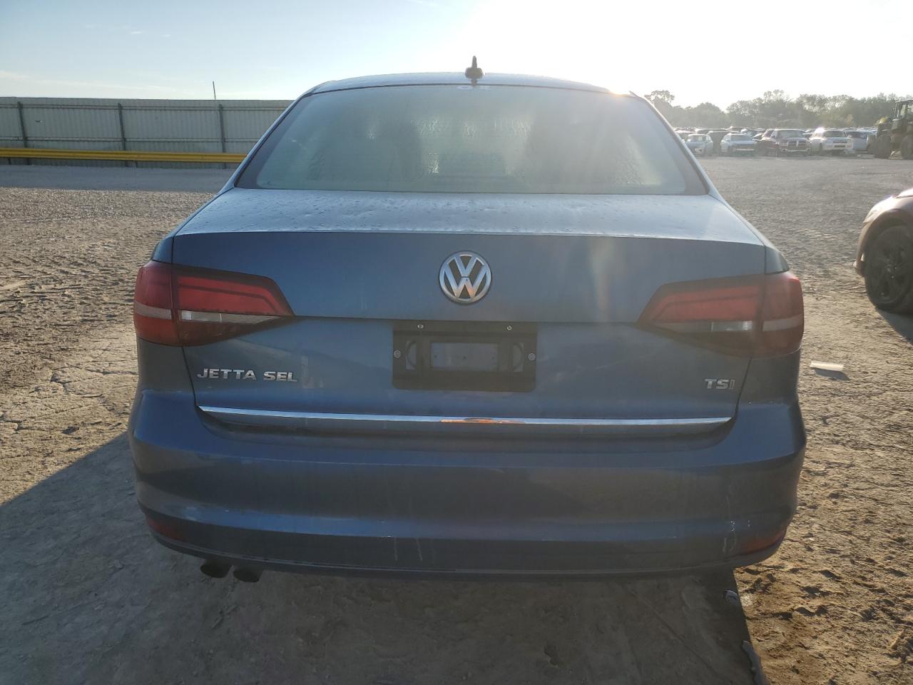 2017 Volkswagen Jetta Sel VIN: 3VWL17AJ2HM203228 Lot: 81230695