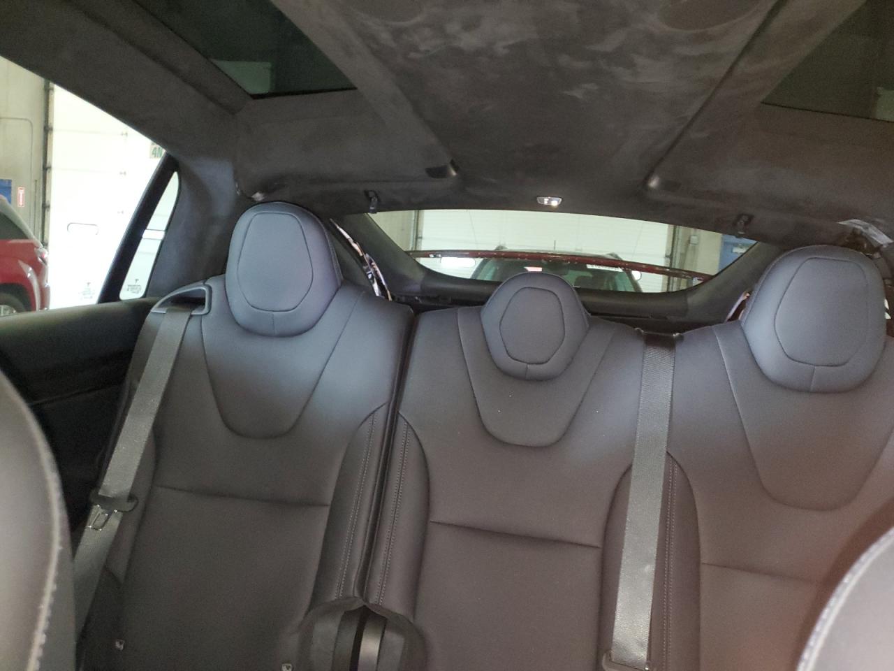 2023 Tesla Model X VIN: 7SAXCDE58PF427636 Lot: 81063615