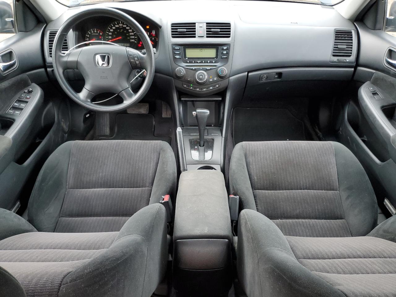 2005 Honda Accord Lx VIN: 1HGCM56475A812617 Lot: 81052655