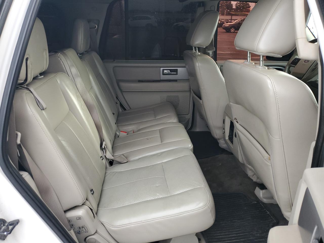 2010 Ford Expedition Limited VIN: 1FMJU2A52AEB68818 Lot: 84247095