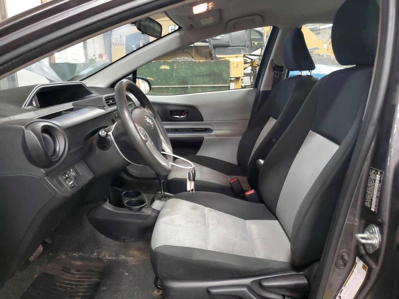 2013 Toyota Prius C VIN: JTDKDTB32D1551505 Lot: 80078135