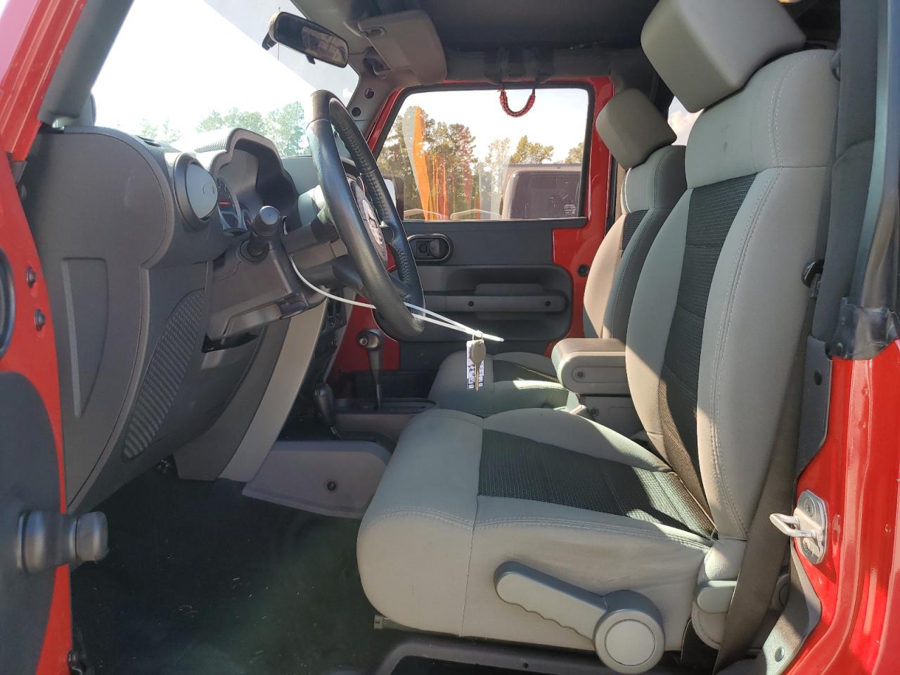 2010 Jeep Wrangler Sport VIN: 1J4AA2D13AL230819 Lot: 81859015